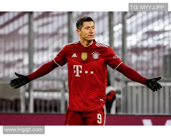 当今世界足球明星盘点及其在国际赛场上的表现分析 当今世界足球明星盘点及其在国际赛场上的表现分析