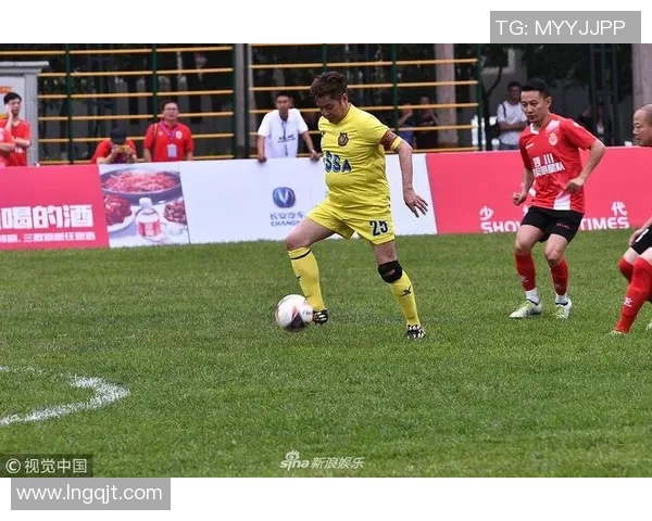 香港足球明星化身歌手献唱精彩视频引发热议与粉丝热情追捧 香港足球明星化身歌手献唱精彩视频引发热议与粉丝热情追捧